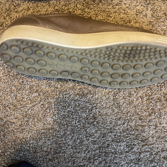 Ecco Dress Sneakers - Picture 3 of 3